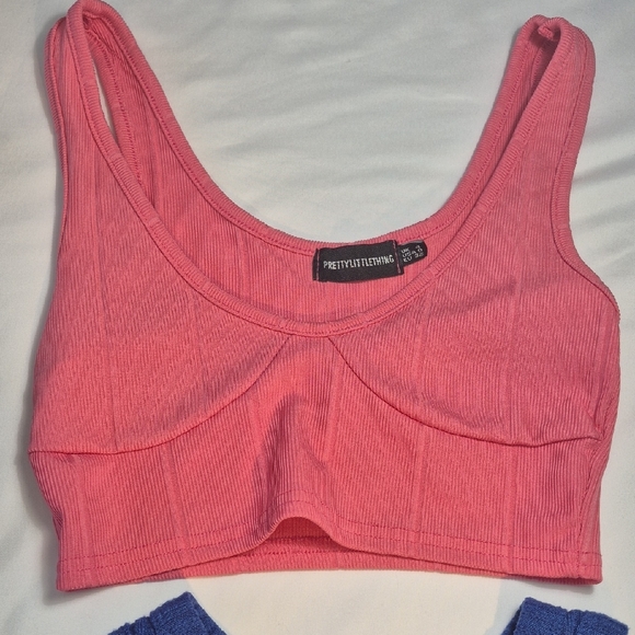 Sports Bras Victoria Secret And Tank Tops in Pink, Blue, and Black - Picture 4 of 13